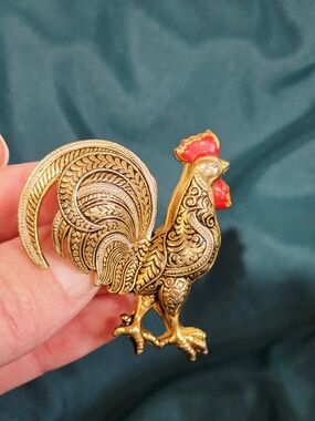 VTG Spanish Damascene Rooster Brooch - Gold & Red Enamel Figural Pin - Spain